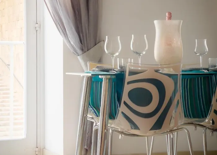 Charming 2 Bedroom Appartement *