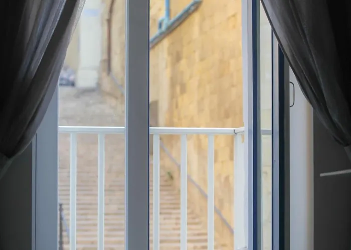 Appartement Charming 2 Bedroom