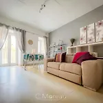 Charming 2 Bedroom Apartamento