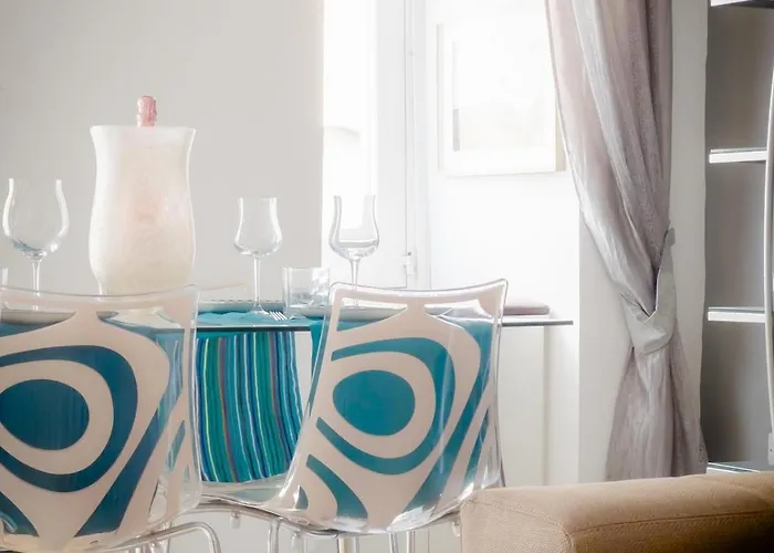 Charming 2 Bedroom Apartament